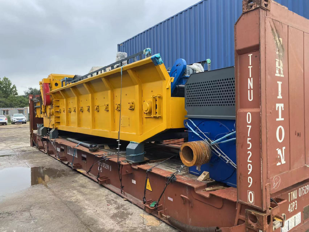 Biomass shredder